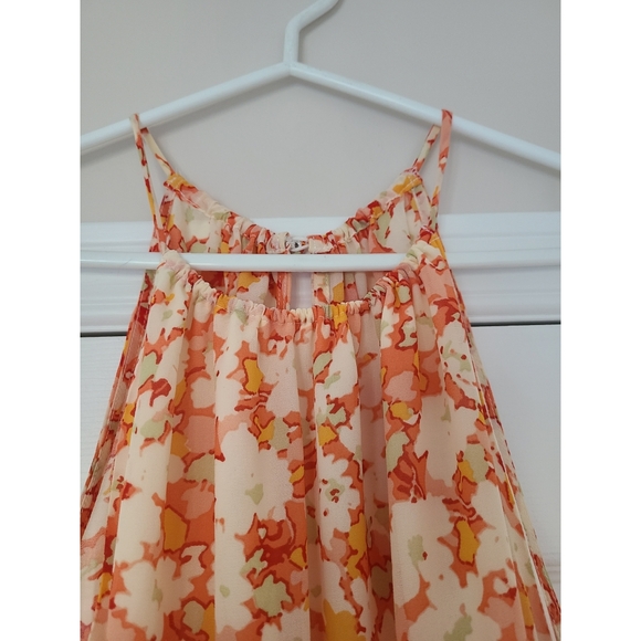 NWT Dynamite floral halter romper - Picture 5 of 9